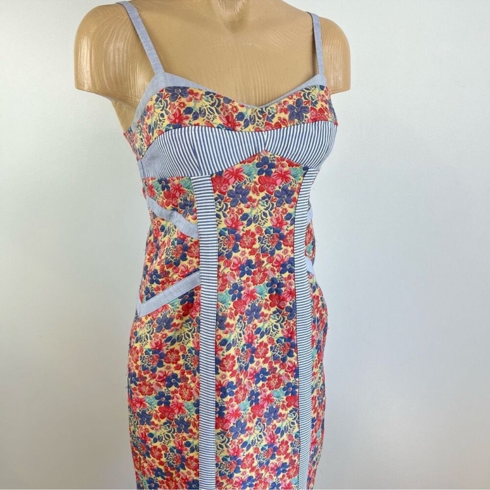 BCBG MaxAzria Ayla Summer Sundress Floral Sheath Seersucker Panels Size 8
